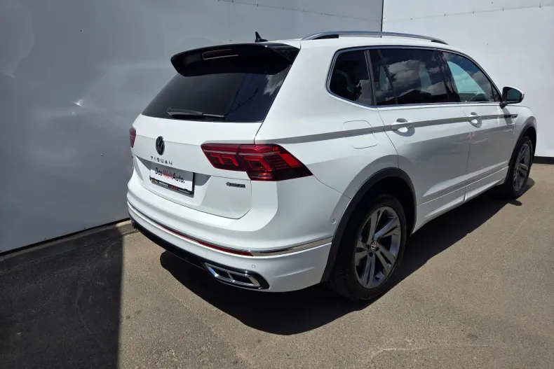 Volkswagen Tiguan din 2022 cu 89.350 km - oferta VOL131556 - foto 3