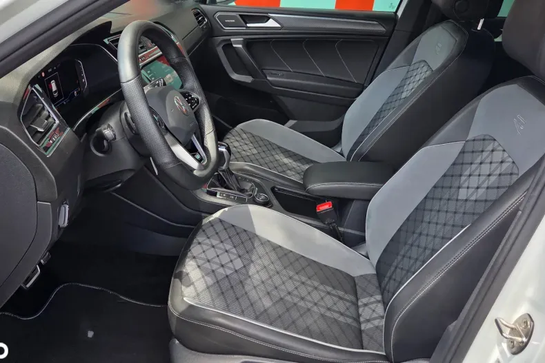 Volkswagen Tiguan din 2022 cu 89.350 km - oferta VOL131556 - foto 11