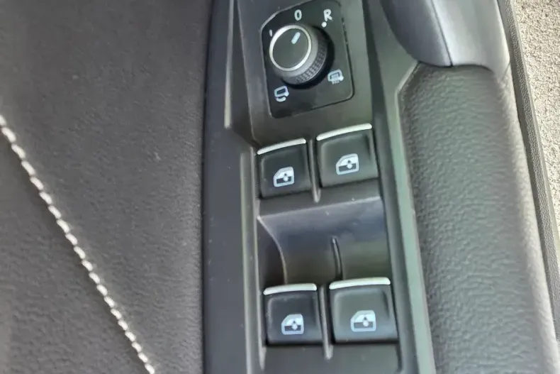 Volkswagen Tiguan din 2022 cu 89.350 km - oferta VOL131556 - foto 15