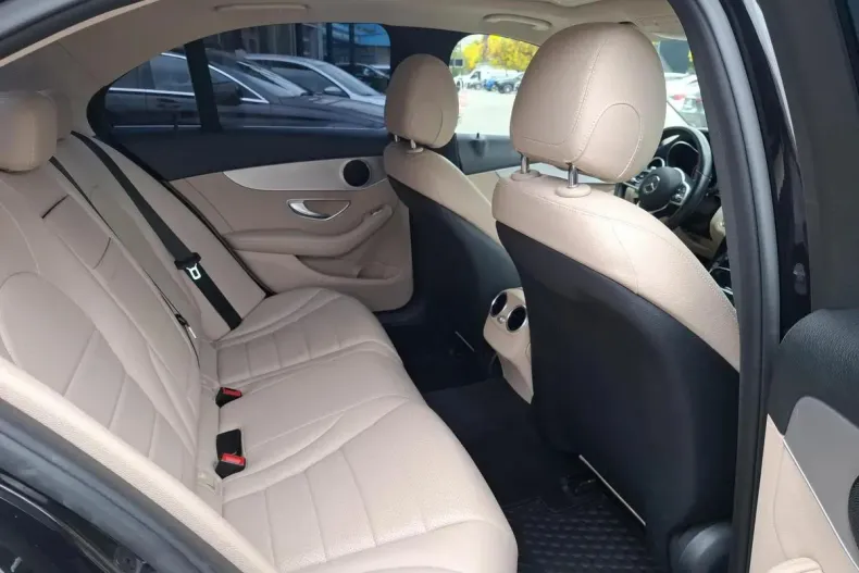 Mercedes-Benz C din 2019 cu 123.539 km - oferta MER131568 - foto 7