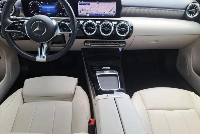 Mercedes-Benz A din 2023 cu 28.000 km - oferta MER131576 - foto 11