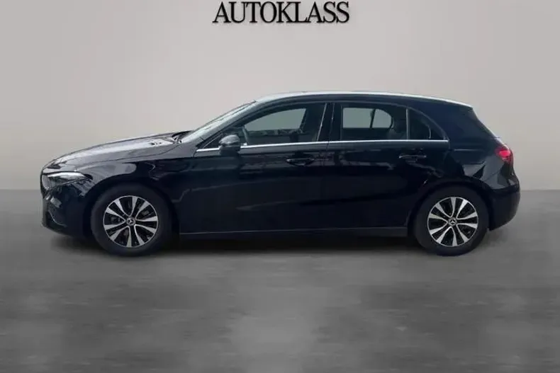 Mercedes-Benz A din 2024 cu 8.704 km - oferta MER131579 - foto 1