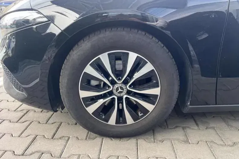 Mercedes-Benz A din 2024 cu 8.704 km - oferta MER131579 - foto 14