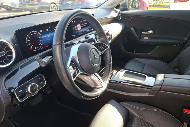 Mercedes-Benz CLA din 2023 cu 27.500 km - oferta MER131582 - foto 10