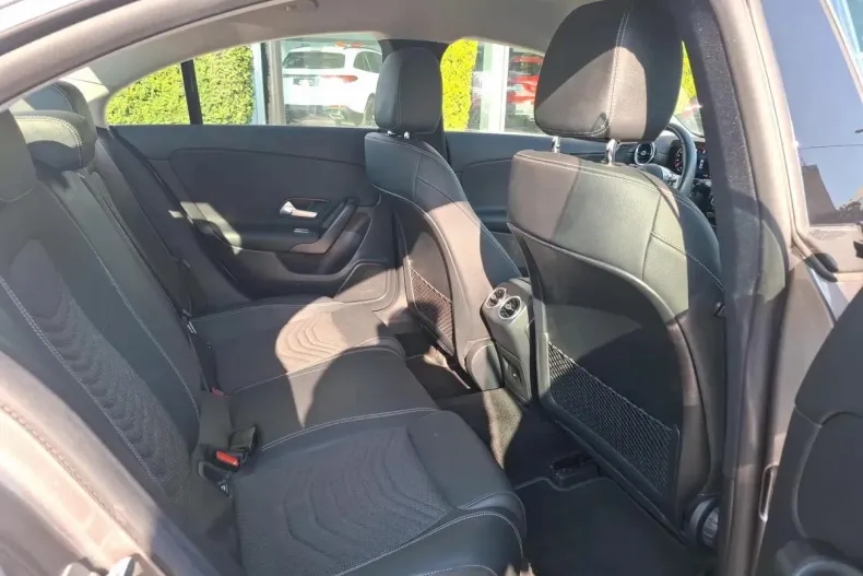 Mercedes-Benz CLA din 2023 cu 27.500 km - oferta MER131582 - foto 15