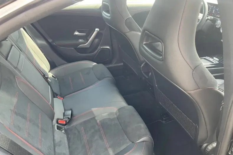 Mercedes-Benz CLA din 2024 cu 23.565 km - oferta MER131583 - foto 14