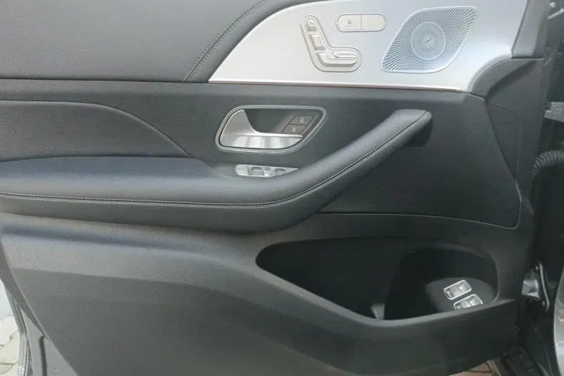 Mercedes-Benz GLE din 2019 cu 45.200 km - oferta MER131588 - foto 12