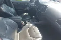 Jeep Cherokee din 2019 cu 66.300 km - oferta JEE131590 - foto 12