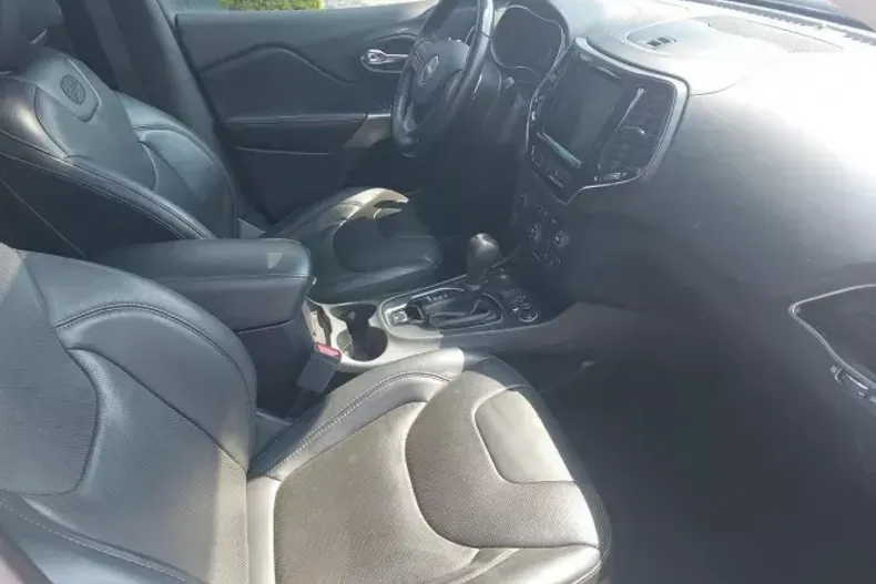 Jeep Cherokee din 2019 cu 66.300 km - oferta JEE131590 - foto 12