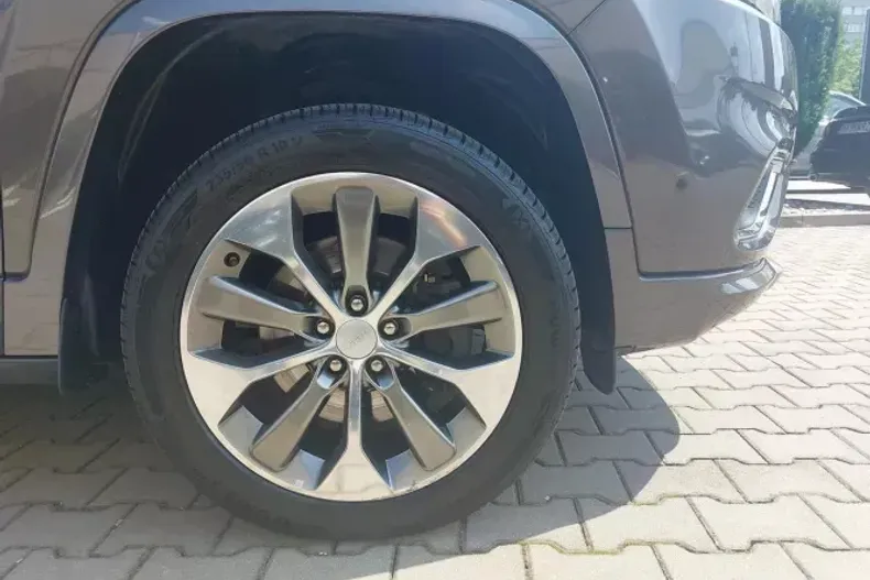 Jeep Cherokee din 2019 cu 66.300 km - oferta JEE131590 - foto 15