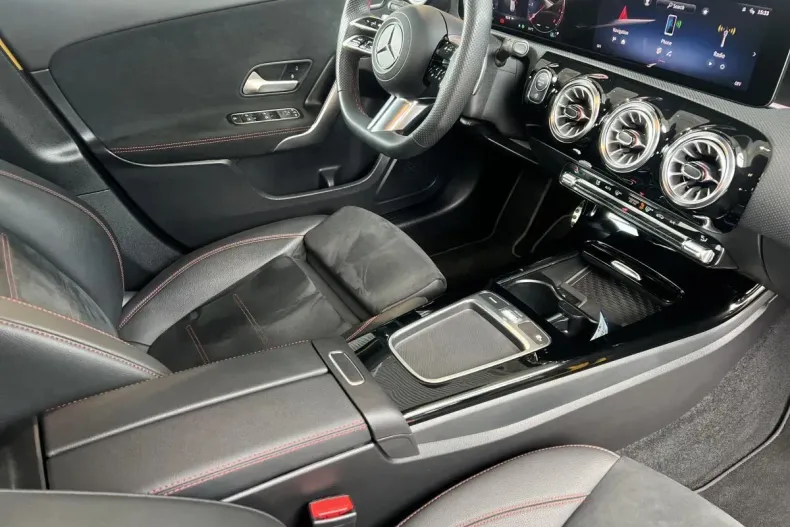 Mercedes-Benz A din 2023 cu 11.093 km - oferta MER131602 - foto 12