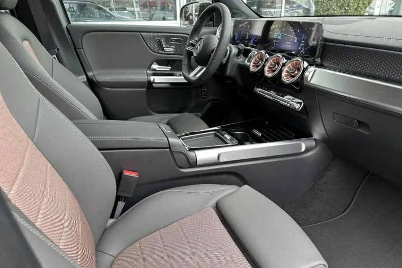 Mercedes-Benz EQB din 2024 cu 15.000 km - oferta MER131608 - foto 12