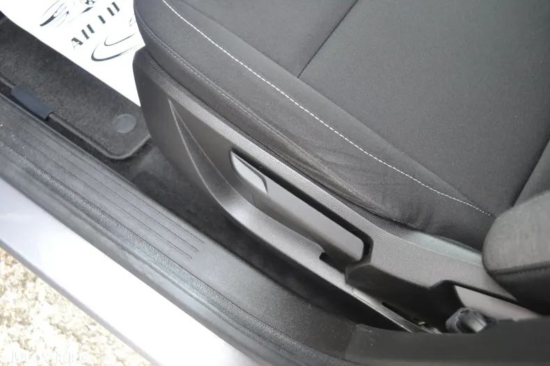 Renault Captur din 2020 cu 171.929 km - oferta REN131612 - foto 8