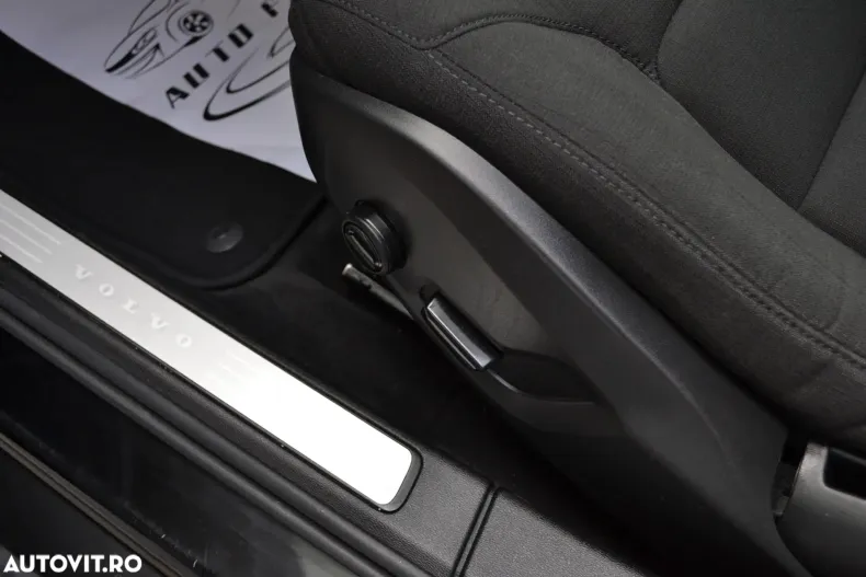 Volvo V60 din 2021 cu 139.178 km - oferta VOL131618 - foto 8