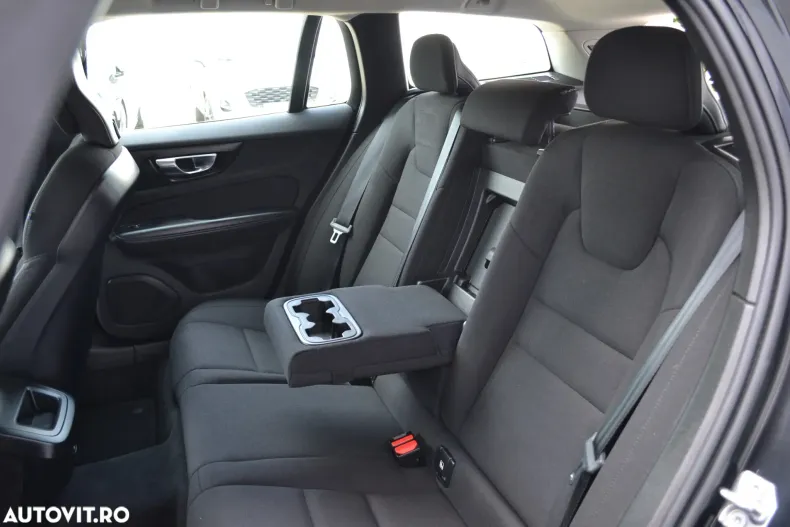 Volvo V60 din 2021 cu 139.178 km - oferta VOL131618 - foto 14