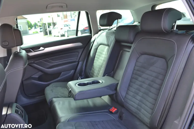 Volkswagen Passat din 2022 cu 128.743 km - oferta VOL131622 - foto 12