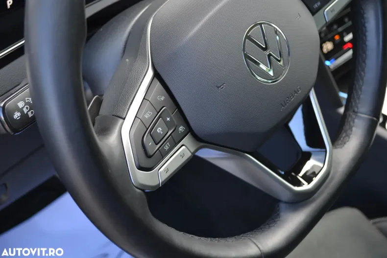 Volkswagen Passat din 2022 cu 128.743 km - oferta VOL131622 - foto 14