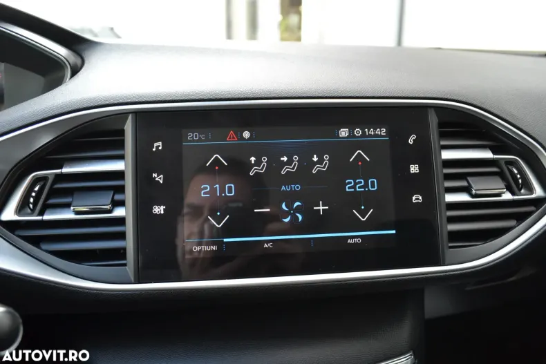 Peugeot 308 din 2021 cu 122.988 km - oferta PEU131625 - foto 20