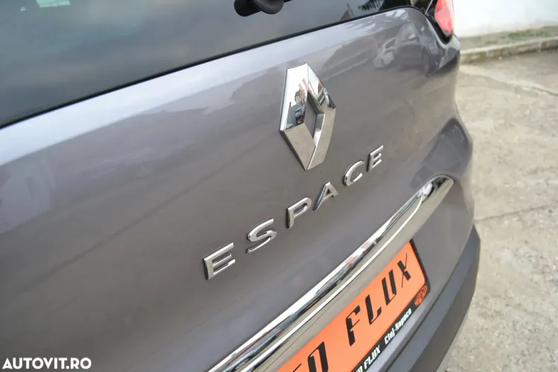 Renault Espace din 2019 cu 151.206 km - oferta REN131629 - foto 37