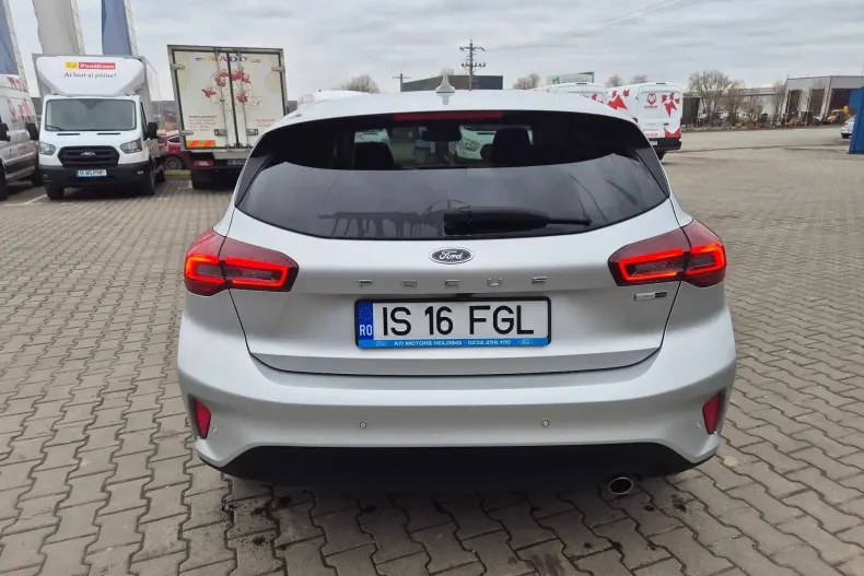 Ford Focus din 2022 cu 17.144 km - oferta FOR131641 - foto 4