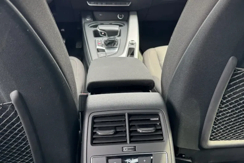 Audi A4 din 2022 cu 60.000 km - oferta AUD131647 - foto 18