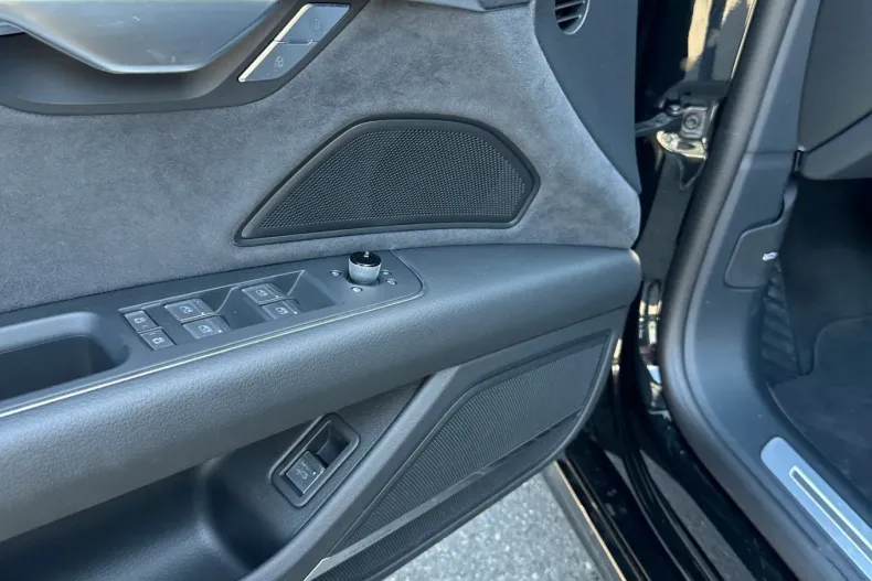 Audi A8 din 2022 cu 69.000 km - oferta AUD131648 - foto 15