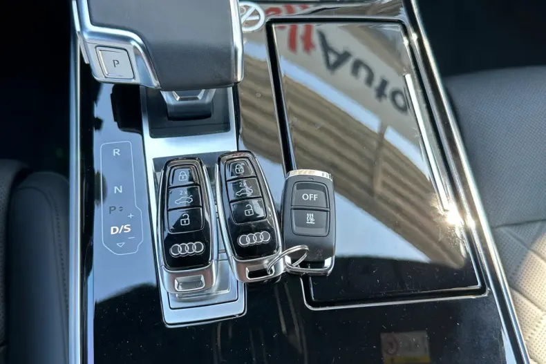 Audi A8 din 2022 cu 69.000 km - oferta AUD131648 - foto 39