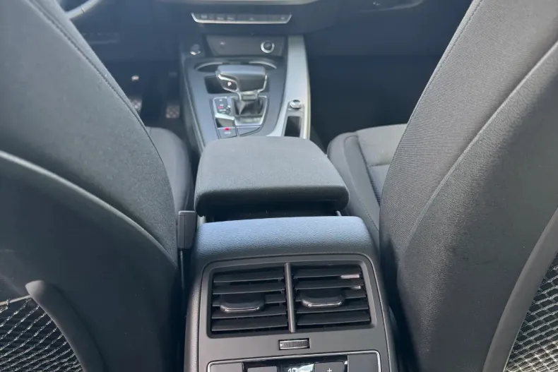 Audi A4 din 2022 cu 97.000 km - oferta AUD131649 - foto 22