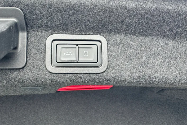 Audi A6 din 2023 cu 68.000 km - oferta AUD131652 - foto 23