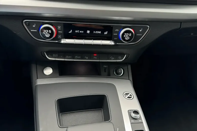 Audi Q5 din 2023 cu 9.000 km - oferta AUD131653 - foto 30