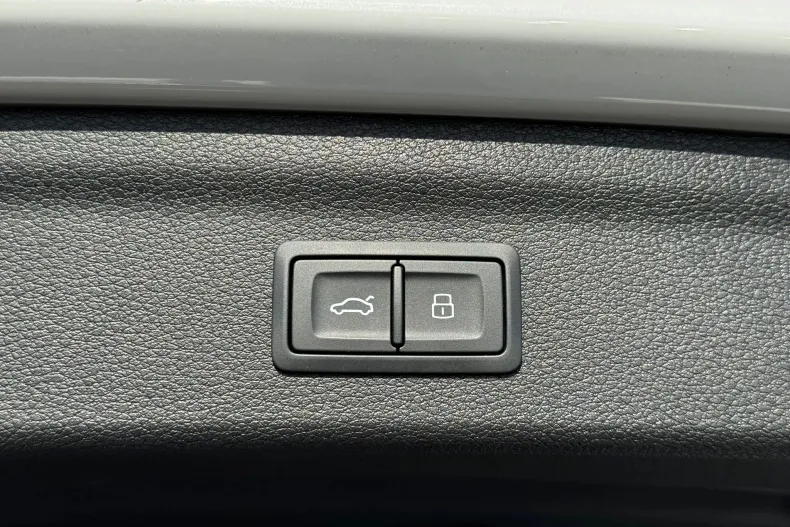 Audi RSQ3 din 2024 cu 13.072 km - oferta AUD131672 - foto 21