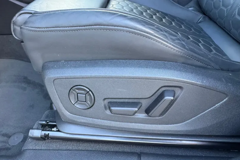 Audi RSQ3 din 2024 cu 13.072 km - oferta AUD131672 - foto 37