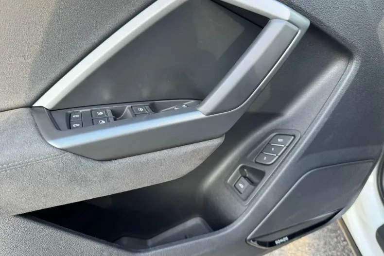 Audi RSQ3 din 2024 cu 13.072 km - oferta AUD131672 - foto 38