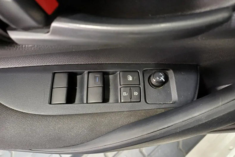 Toyota Corolla din 2021 cu 98.927 km - oferta TOY131703 - foto 6