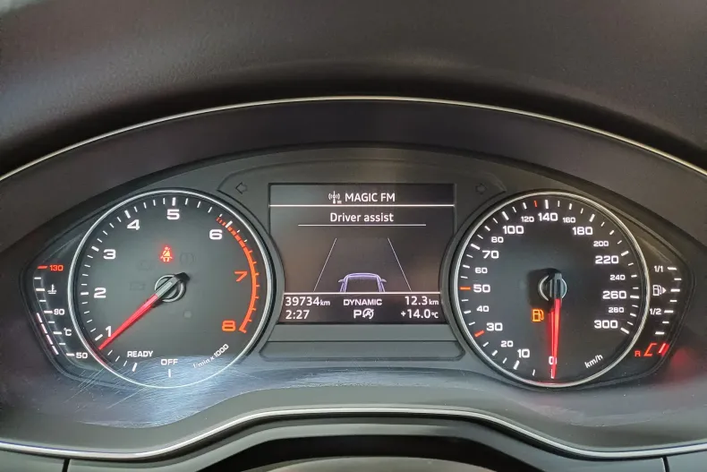 Audi A4 din 2022 cu 39.734 km - oferta AUD131706 - foto 11