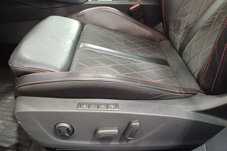 Skoda Octavia din 2023 cu 53.761 km - oferta SKO131707 - foto 9