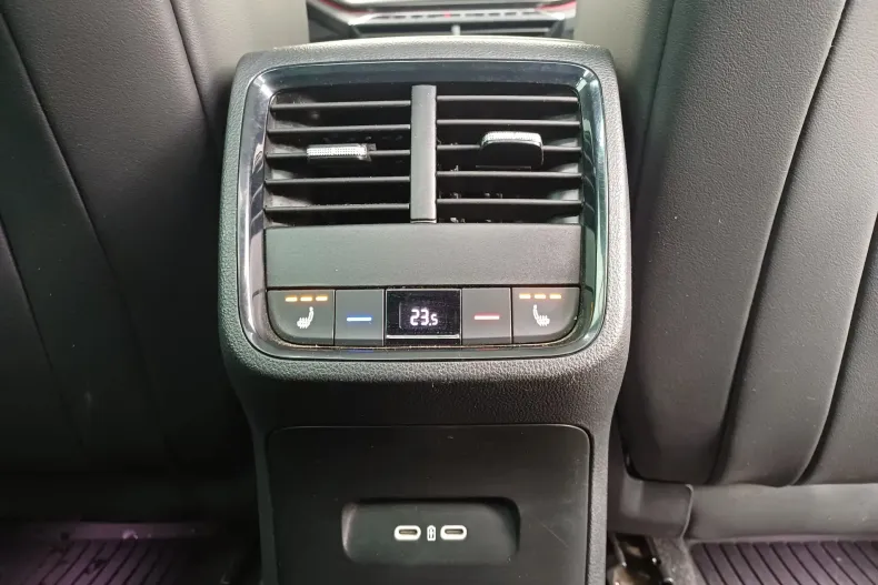 Skoda Octavia din 2023 cu 53.761 km - oferta SKO131707 - foto 32