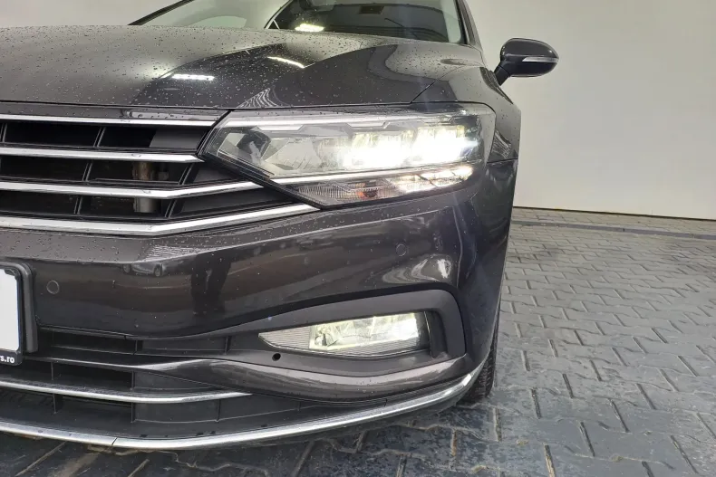 Volkswagen Passat din 2020 cu 124.171 km - oferta VOL131712 - foto 34