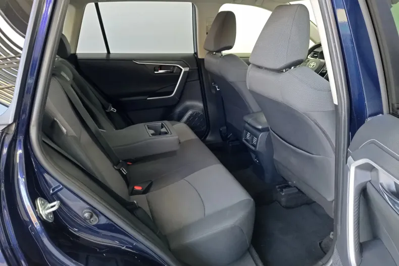 Toyota RAV4 din 2022 cu 88.646 km - oferta TOY131713 - foto 24