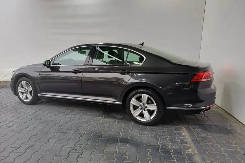 Volkswagen Passat din 2020 cu 124.171 km - oferta VOL131716 - foto 3