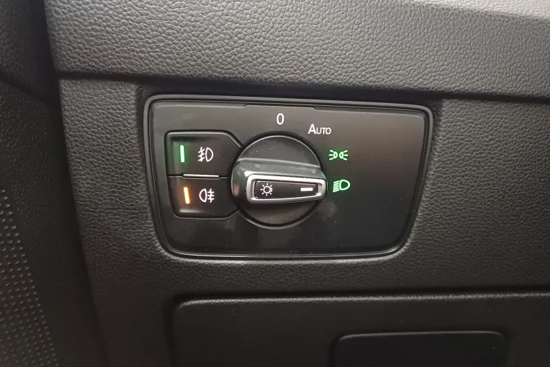 Volkswagen Passat din 2020 cu 124.171 km - oferta VOL131716 - foto 10