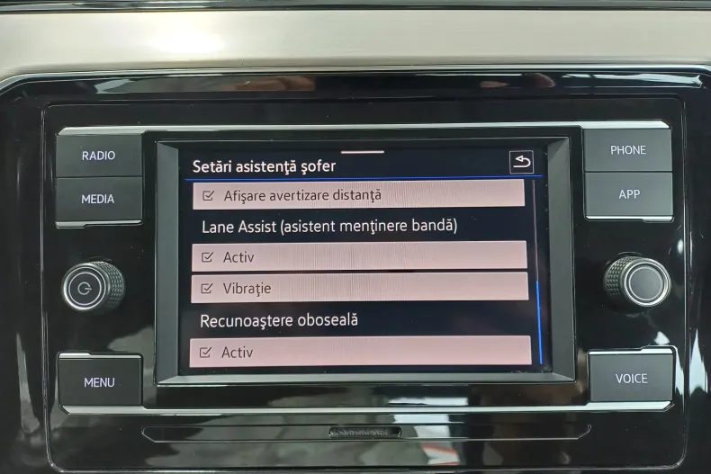 Volkswagen Passat din 2020 cu 124.171 km - oferta VOL131716 - foto 18