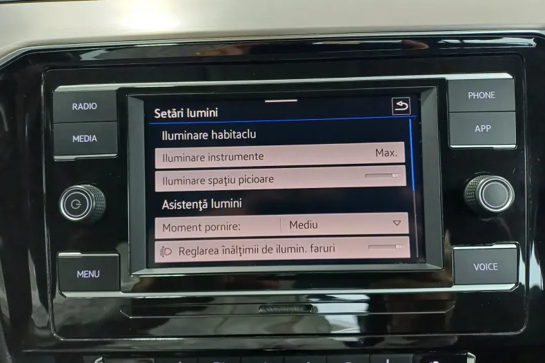 Volkswagen Passat din 2020 cu 124.171 km - oferta VOL131716 - foto 21