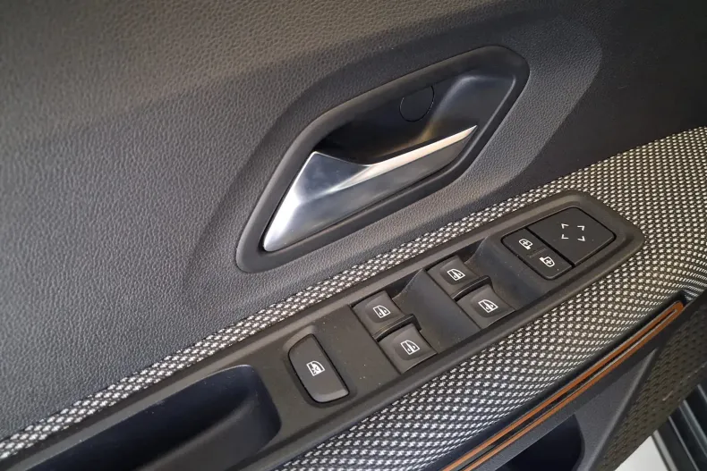 Dacia Sandero Stepway din 2021 cu 19.936 km - oferta DAC131723 - foto 21