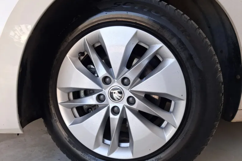 Skoda Octavia din 2021 cu 81.092 km - oferta SKO131726 - foto 4