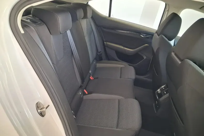 Skoda Octavia din 2021 cu 81.092 km - oferta SKO131726 - foto 31