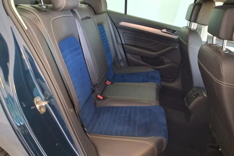 Volkswagen Passat din 2019 cu 91.922 km - oferta VOL131731 - foto 8