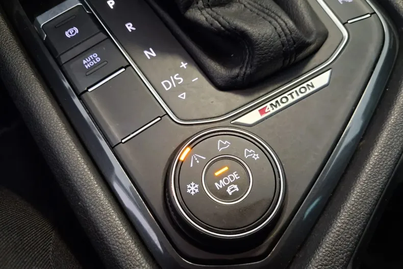 Volkswagen Tiguan din 2020 cu 70.942 km - oferta VOL131733 - foto 7