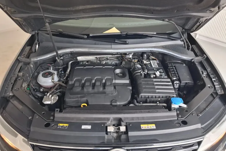 Volkswagen Tiguan din 2020 cu 70.942 km - oferta VOL131733 - foto 15