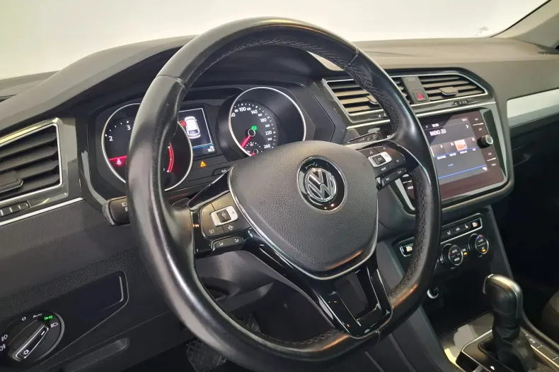 Volkswagen Tiguan din 2020 cu 70.942 km - oferta VOL131733 - foto 17